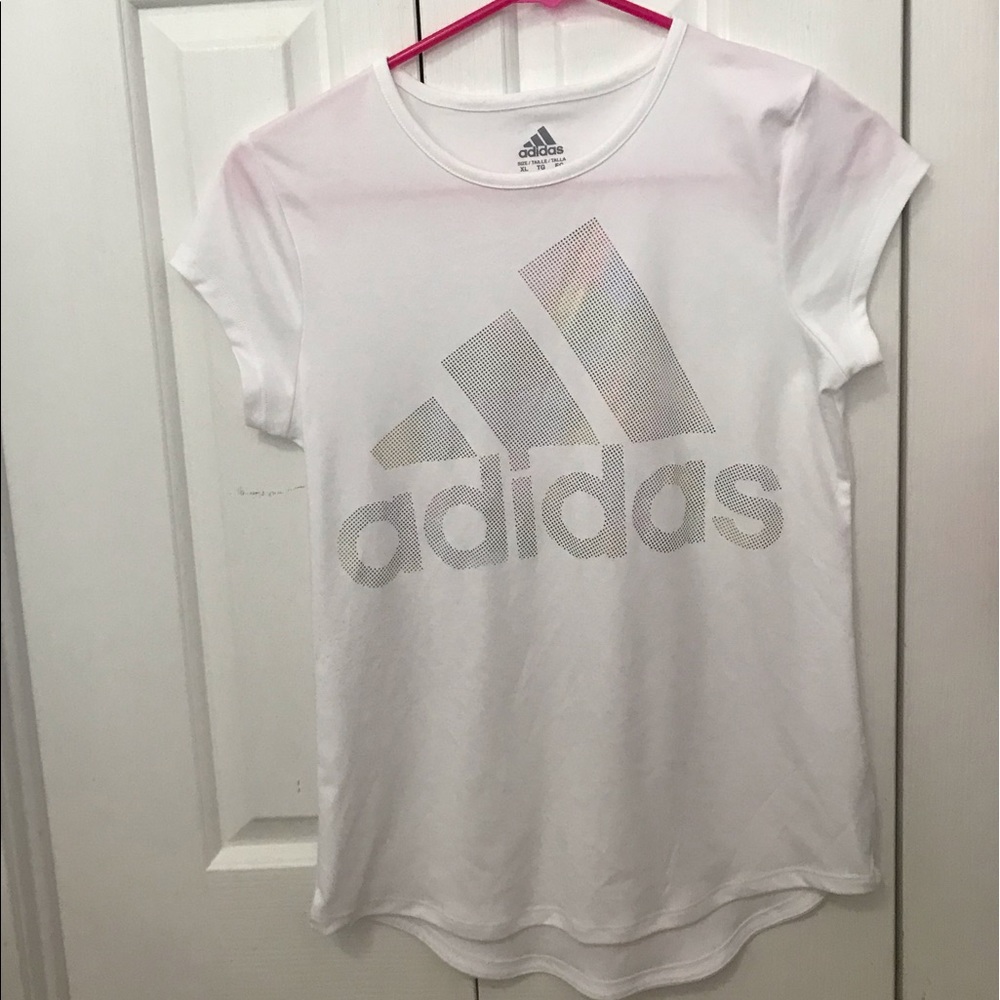 GIRLS WHITE ADIDAS LIGHT WEIGHT TEE SHIRT